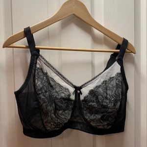 Wacoal vintage-inspired bra